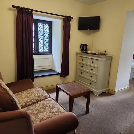 Langley Inn 2*