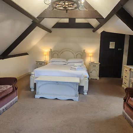 Langley Inn Bed & Breakfast 2*